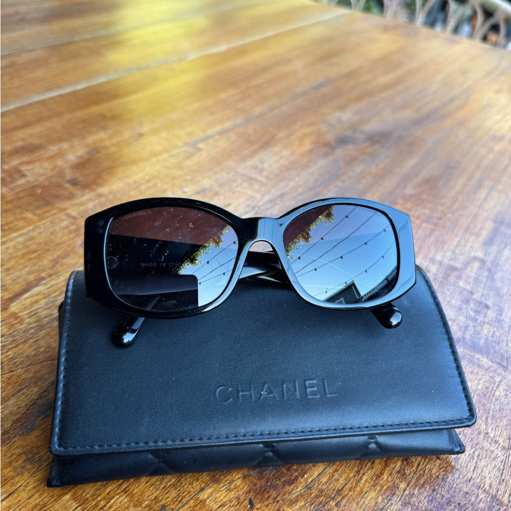 CHANEL Glossy Black Sunglasses